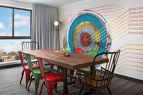 Studio Allston Hotel