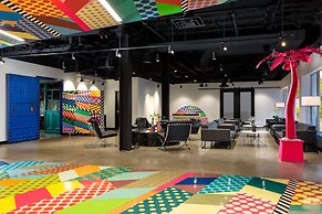 Studio Allston Hotel