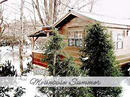 Linville River Log Cabins