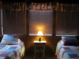 Linville River Log Cabins