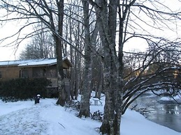 Linville River Log Cabins