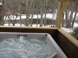 Linville River Log Cabins