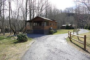 Linville River Log Cabins