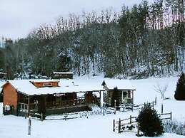 Linville River Log Cabins