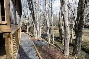 Linville River Log Cabins