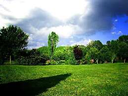 Linville River Log Cabins