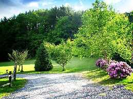 Linville River Log Cabins