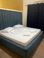 Hotel Red Apple