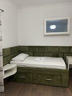 Hotel Red Apple