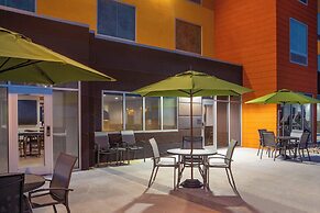 Fairfield Inn & Suites by Marriott McPherson