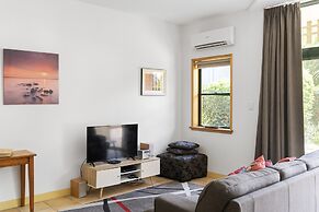 Byron Getaway at The Crest