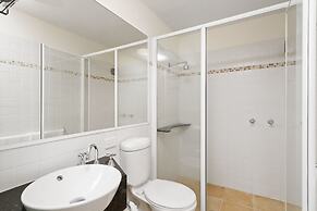 Byron Getaway at The Crest