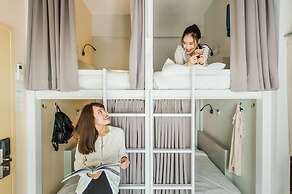 Bunk & Bilik Hotel Sri Petaling