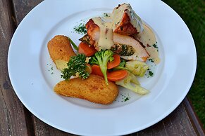 Chobe Sunset Chalets