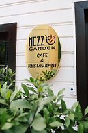 Mezzo Hotel