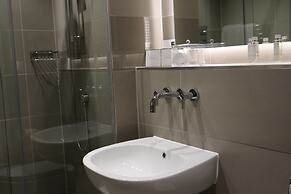 No.8 Waterloo Apartments