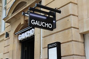 No.8 Waterloo Apartments