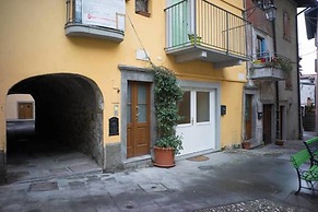 La Casa Nel Borgo Sul Lago