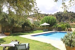 Filippou Villa - Living In Nature