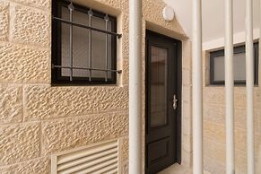 Best Location Jerusalem Stone Apartment