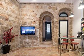 Best Location Jerusalem Stone Apartment