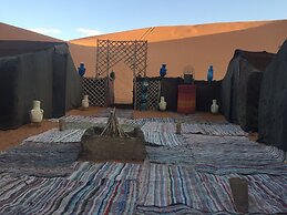 Sahara Sabaku Tour Camp