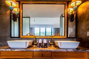 Courtyard Hotel – Li River Branch