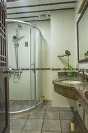 Snow Lion Riverside Resort