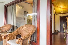 Snow Lion Riverside Resort