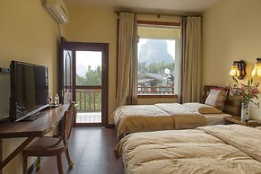 Snow Lion Riverside Resort