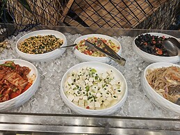 Pullman Yantai Center