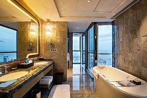 Pullman Yantai Center