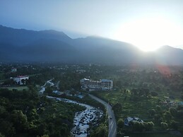 D'Polo Club & Spa Resort