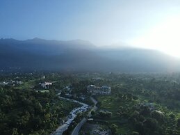 D'Polo Club & Spa Resort