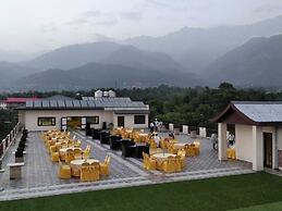 D'Polo Club & Spa Resort