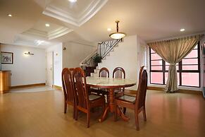 1st Choice Vacation Apartments at Marina Court Resort Resort