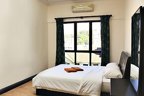 1st Choice Vacation Apartments at Marina Court Resort Resort