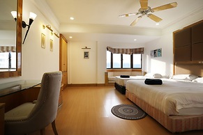 1st Choice Vacation Apartments at Marina Court Resort Resort