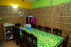 Green Leaf Guest House