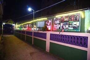 Green Leaf Guest House
