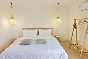 Riverside Retreat Hotel