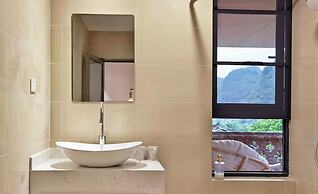 Riverside Retreat Hotel