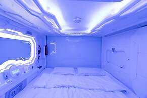 Seaview Capsule Hotel