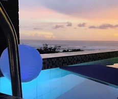 The Palms Resort & Bar