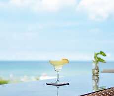 The Palms Resort & Bar