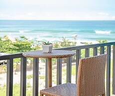 The Palms Resort & Bar