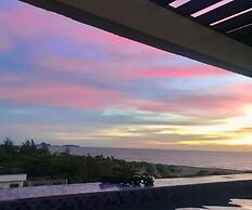 The Palms Resort & Bar