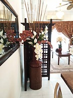 Aini's Guest House In Vista Amani Condo