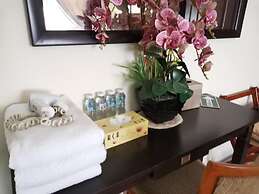 Aini's Guest House In Vista Amani Condo