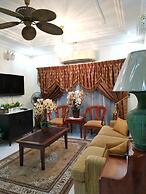 Aini's Guest House In Vista Amani Condo